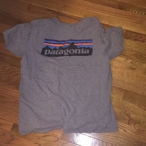 Patagonia t-shirt! Size L